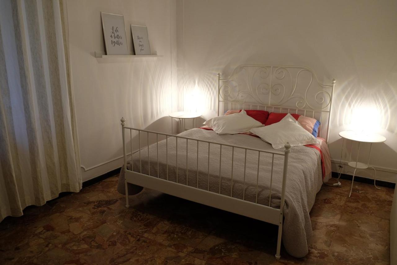Spaziosa Matrimoniale Nel Centro Di Modena 아파트 외부 사진
